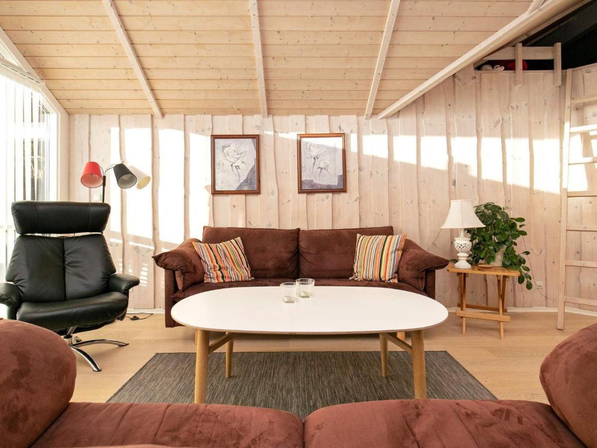 Three-Bedroom Holiday Home In Rodby 38 Kramnitse Ngoại thất bức ảnh